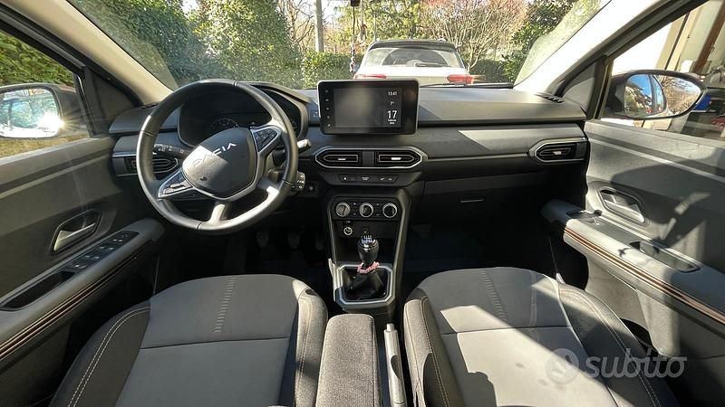 Occasion Dacia Sandero Extreme 110 PK (80 kW) 2024 Wit Sedan