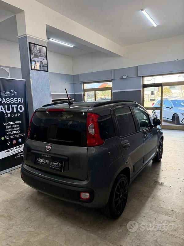 Usata Fiat Panda Lounge 95 CV (69 kW) 2017 Grigio Utilitaria