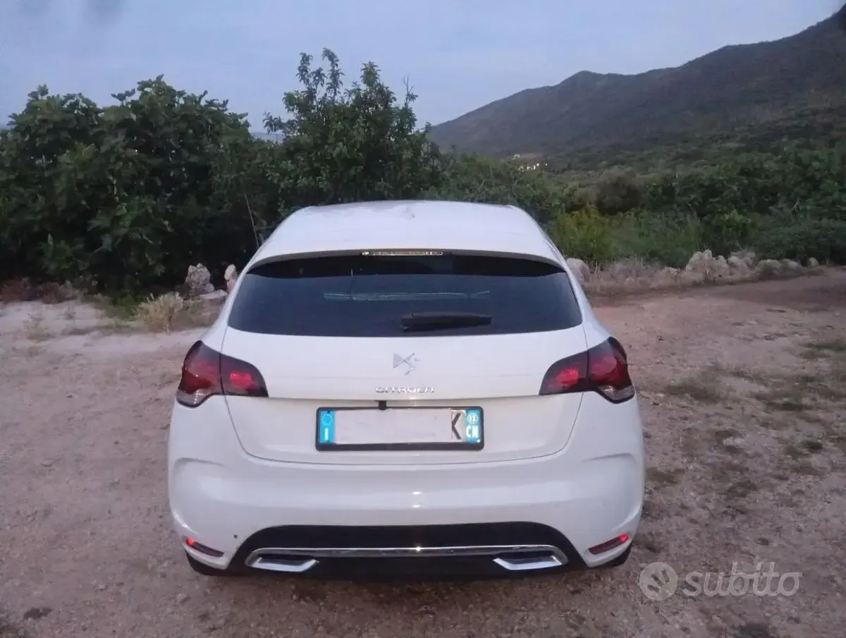 Usata Citroën DS4 111 CV (81 kW) 2013 Bianco Utilitaria