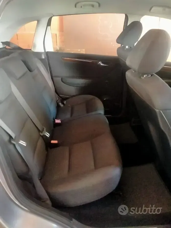 Usata Mercedes B180 Chrome 109 CV (80 kW) 2007 Grigio Monovolume