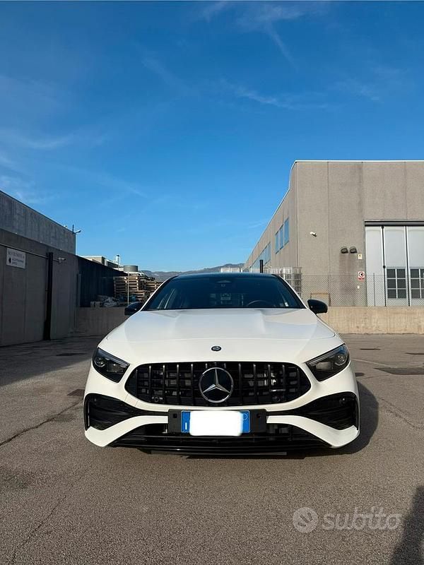 Usata Mercedes A35 AMG Premium Plus 306 CV (225 kW) 2023 Bianco Berlina