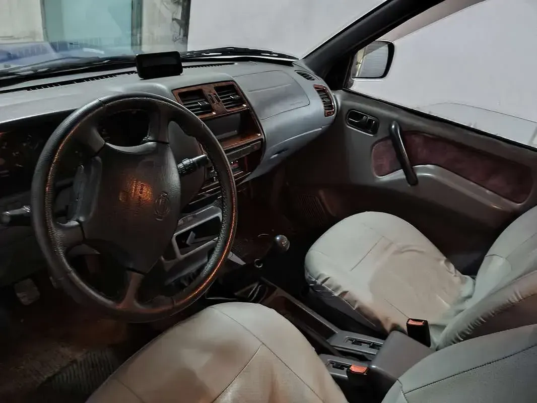 Usata Nissan Terrano SE 125 CV (91 kW) 1999 SUV