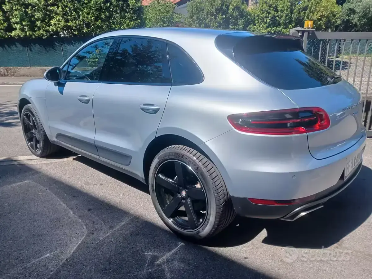 Usata Porsche Macan Sport 252 CV (185 kW) 2016 Grigio SUV