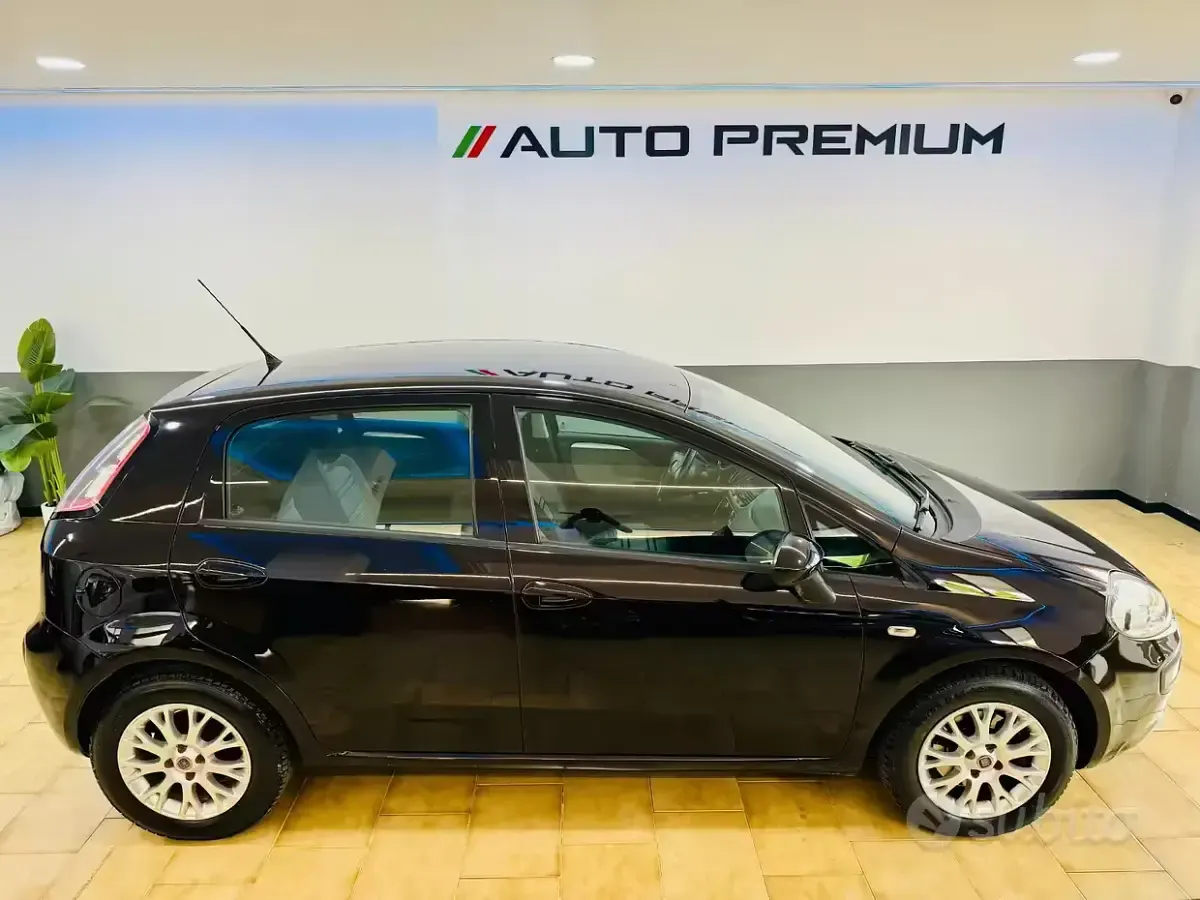 Usata Fiat Punto Evo S 95 CV (69 kW) 2011 Nero Utilitaria