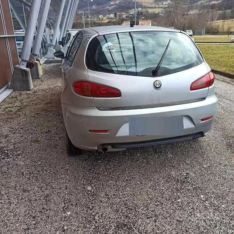 Usata Alfa Romeo 147 2006 Utilitaria