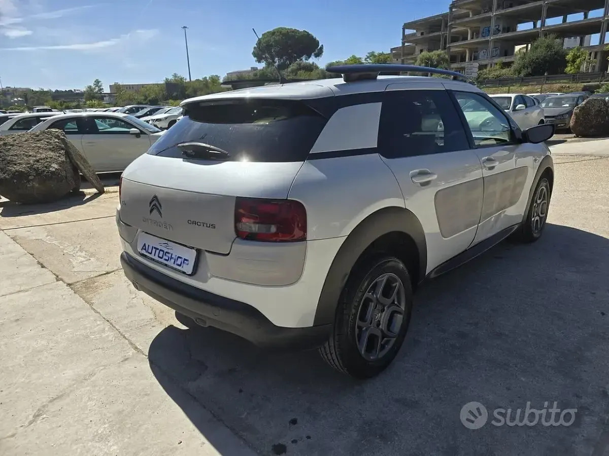 Usata Citroën C4 Shine 99 CV (72 kW) 2015 Bianco SUV