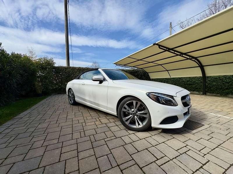 Usata Mercedes C220 170 CV (125 kW) 2018 Bianco Cabrio