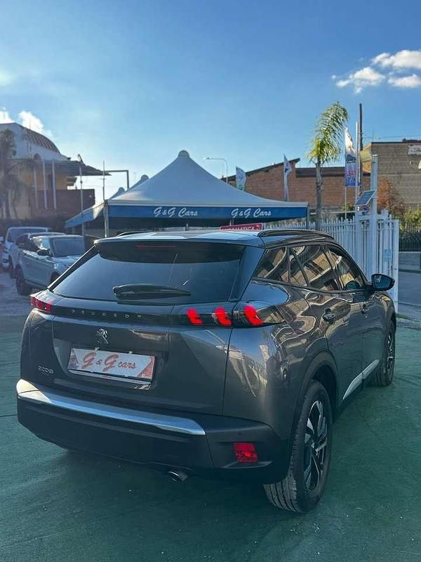 Usata Peugeot 2008 Allure 131 CV (96 kW) 2021 Grigio SUV