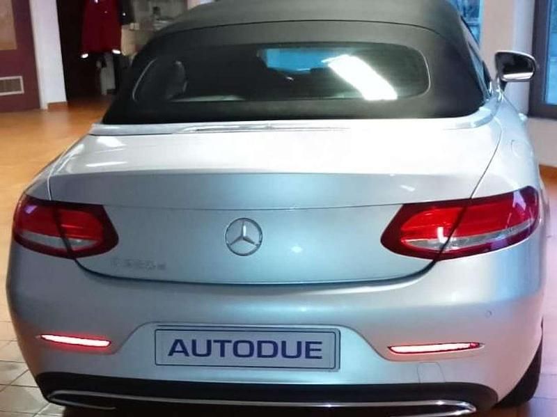 Usata Mercedes C220 170 CV (125 kW) 2017 Argento Cabrio