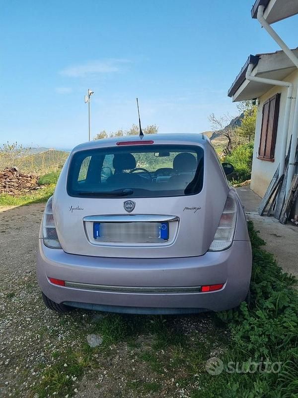 Usata Lancia Ypsilon 2011 Utilitaria