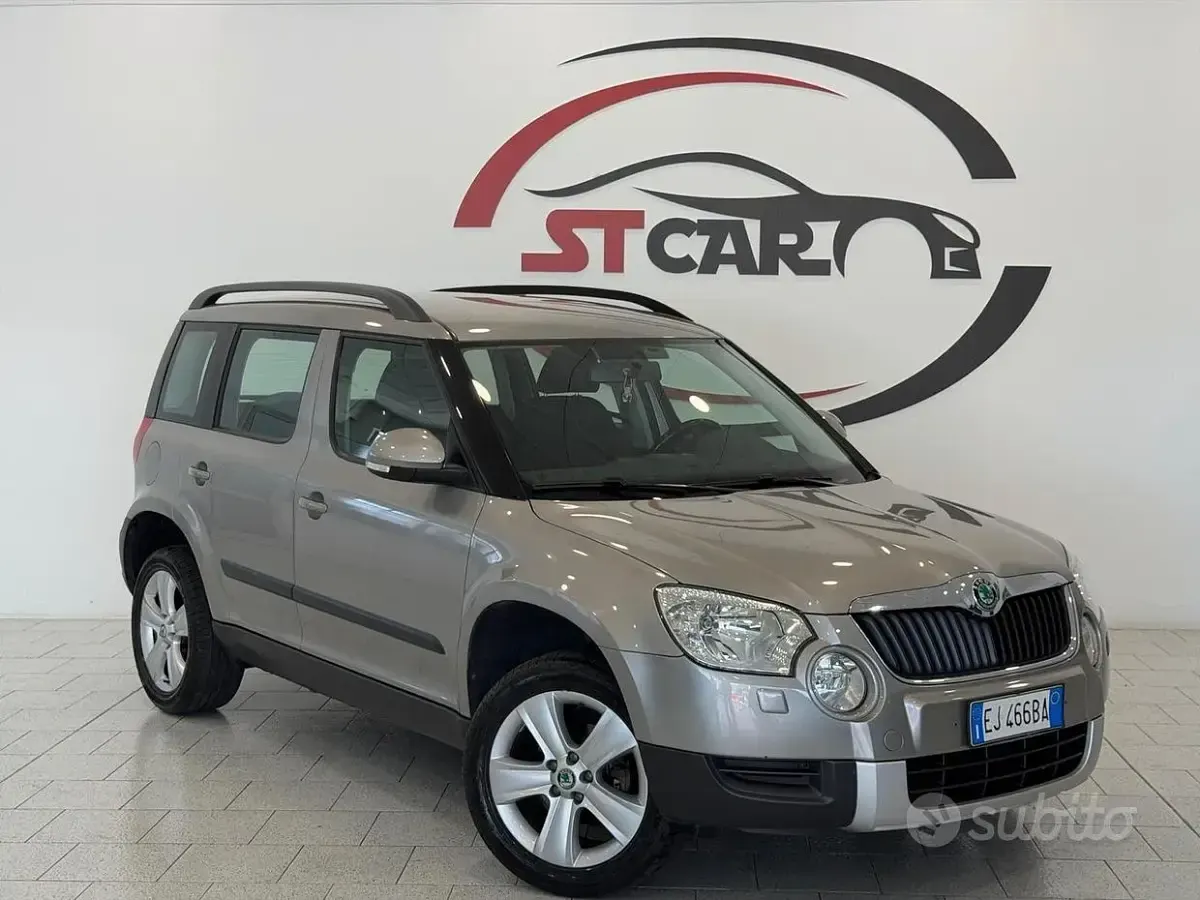 Usata Skoda Yeti Elegance 105 CV (77 kW) 2011 Grigio SUV