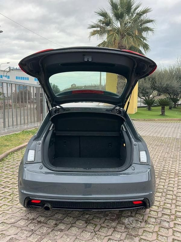 Usata Audi A1 82 CV (60 kW) 2016 Grigio Utilitaria