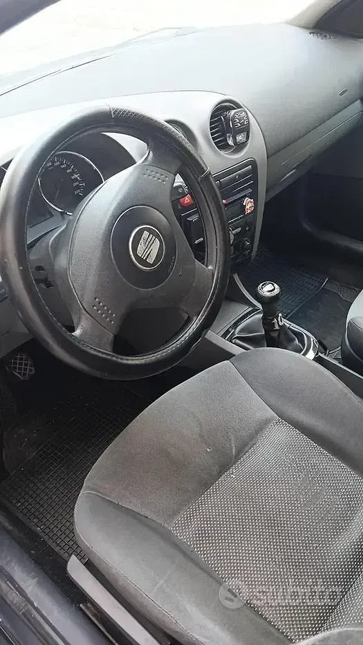 Usata Seat Ibiza Stylance 75 CV (55 kW) 2005 Nero Utilitaria