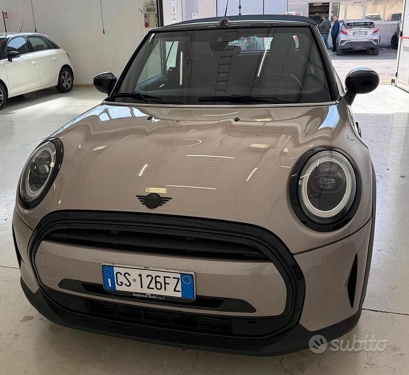 Usata Mini Cooper Cabriolet 163 CV (119 kW) 2024 Cabrio
