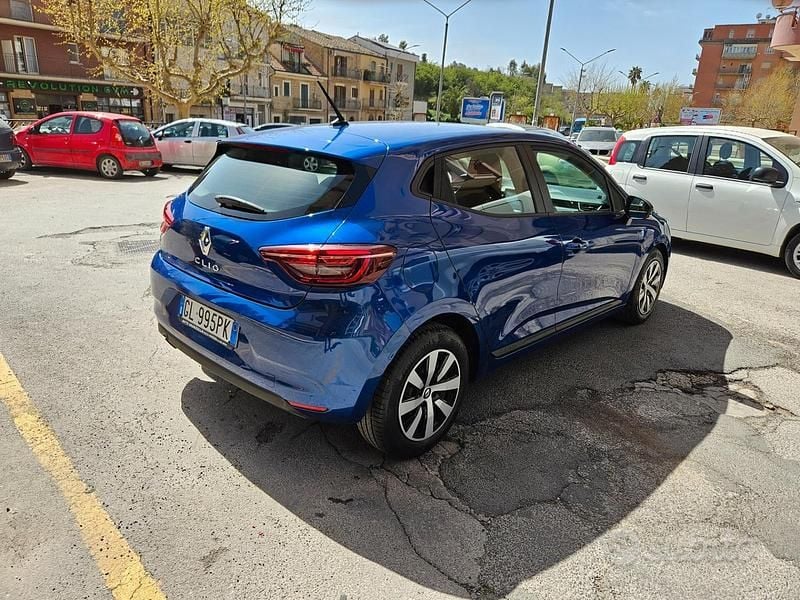 Usata Renault Clio V 91 CV (66 kW) 2022 Blu Berlina