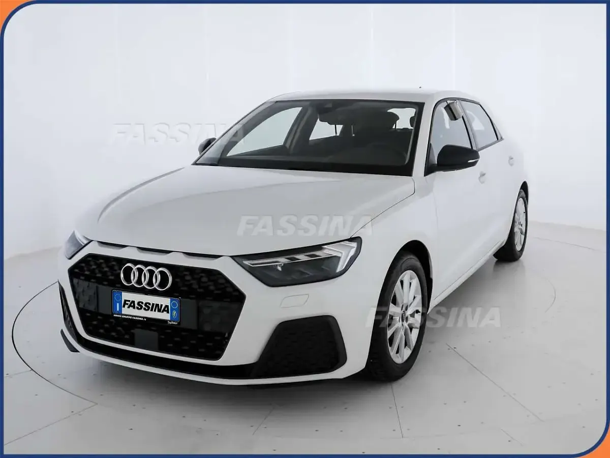 Usata Audi A1 110 CV (80 kW) 2022 Bianco SUV