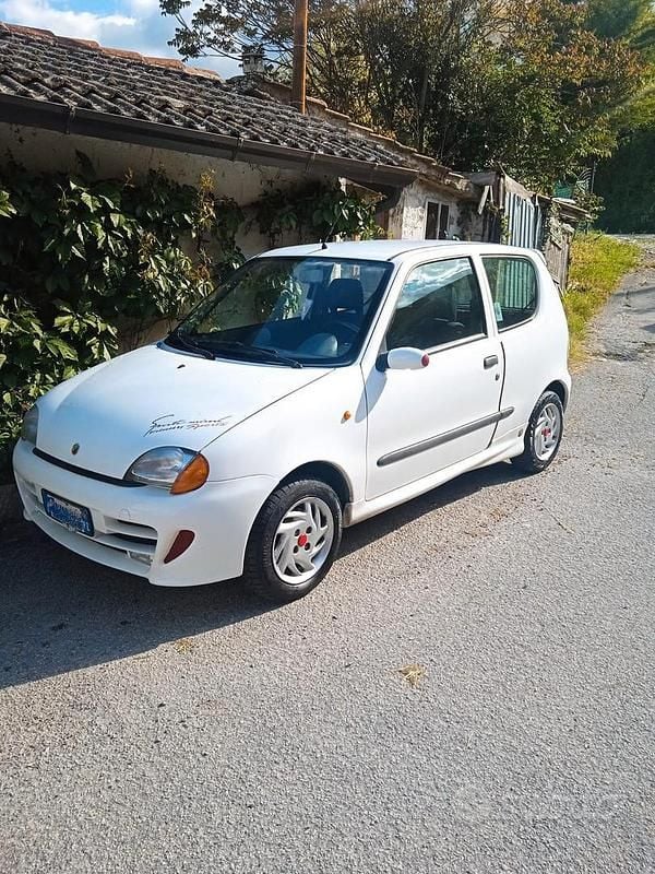 Usata Fiat 600 54 CV (39 kW) 2000 Bianco Berlina