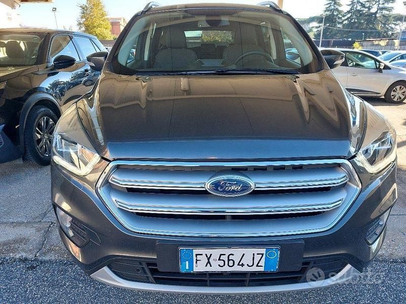 Usata Ford Kuga S 120 CV (88 kW) 2019 Antracite SUV