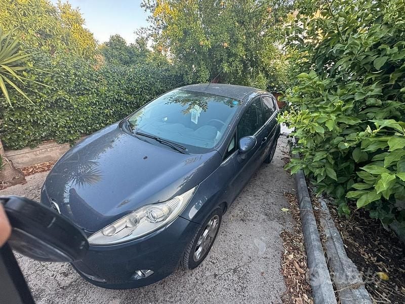 Usata Ford Fiesta Titanium 80 CV (58 kW) 2012 Utilitaria