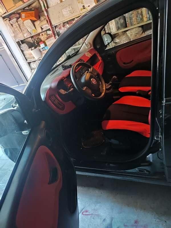 Usata Fiat Panda 95 CV (69 kW) 2015 Nero Utilitaria