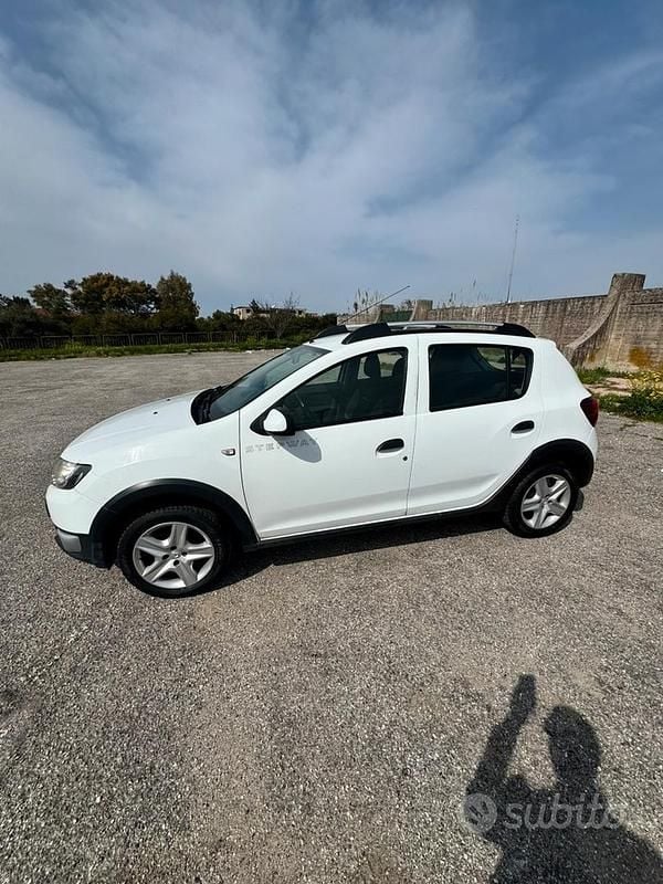 Usata Dacia Sandero Stepway 2016 Bianco Berlina