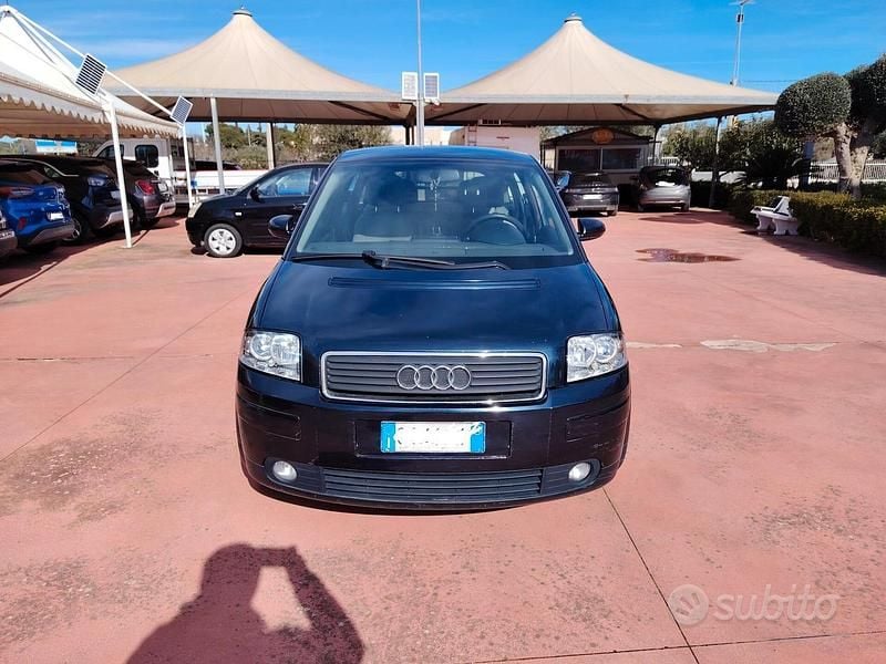 Usata Audi A2 75 CV (55 kW) 2004 Nero Utilitaria