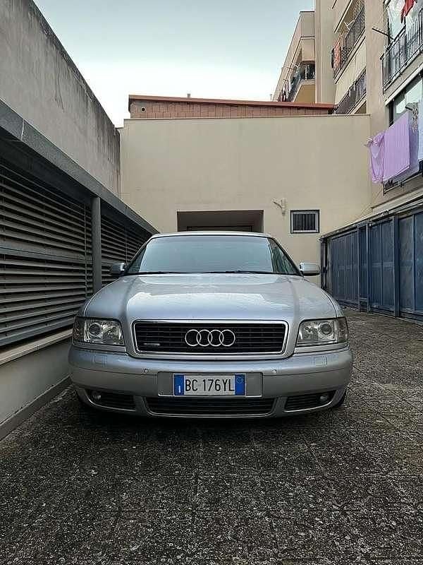 Usata Audi A8 Ambiente 150 CV (110 kW) 1999 Berlina