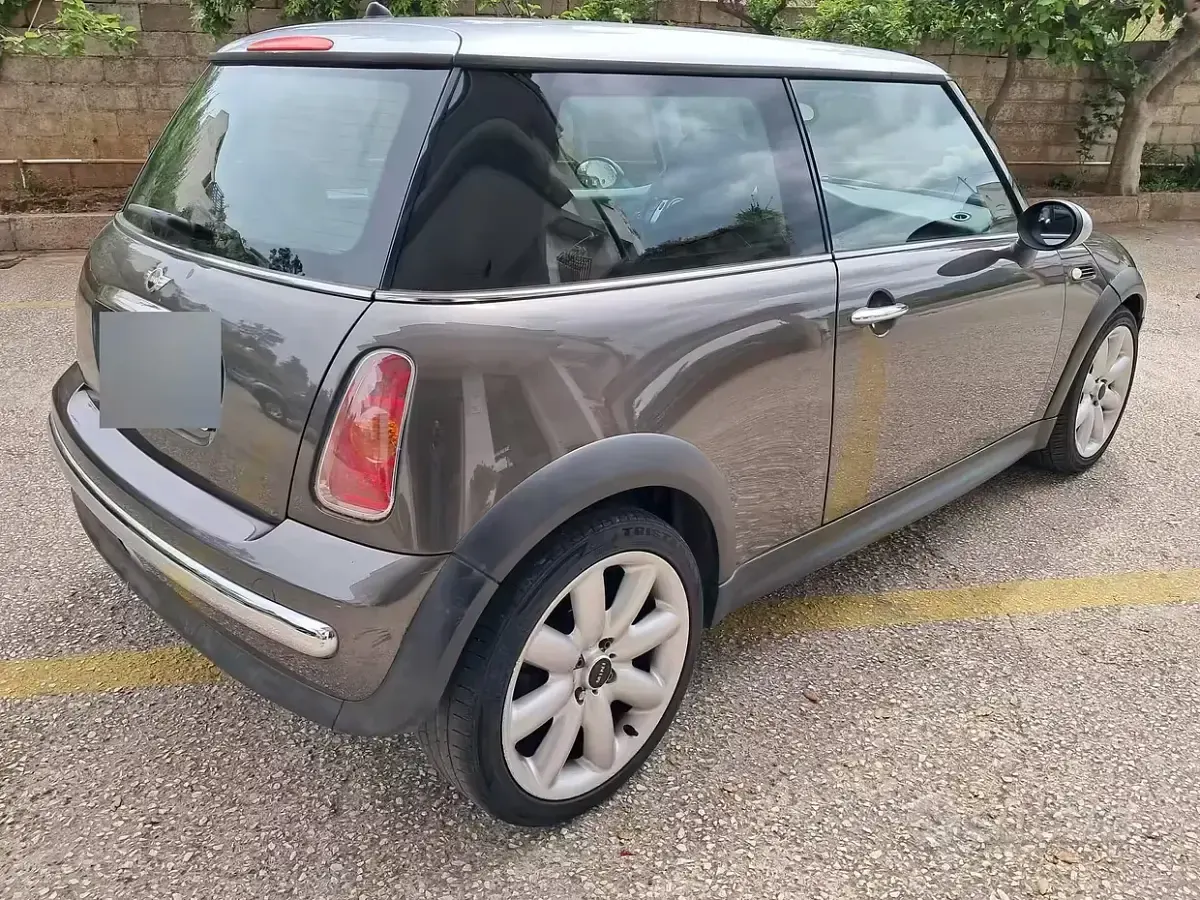 Usata Mini Cooper 75 CV (55 kW) 2003 Grigio Utilitaria