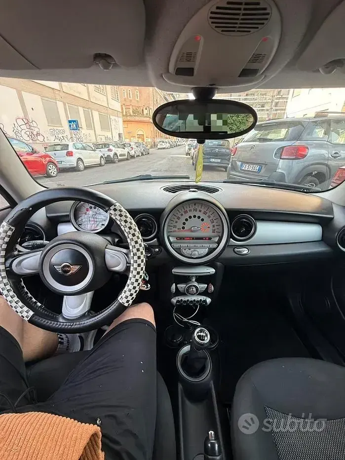 Usata Mini ONE 75 CV (55 kW) 2009 Grigio Utilitaria