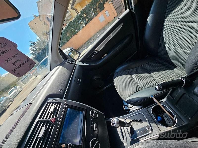 Marrone Usata 2010 Mercedes 200 Due volumi | 5000 € - Immagine 1/4