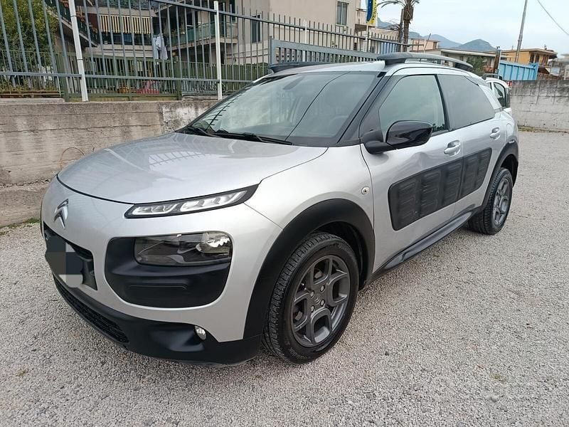 Usata Citroën C4 Shine 100 CV (73 kW) 2015 Grigio SUV