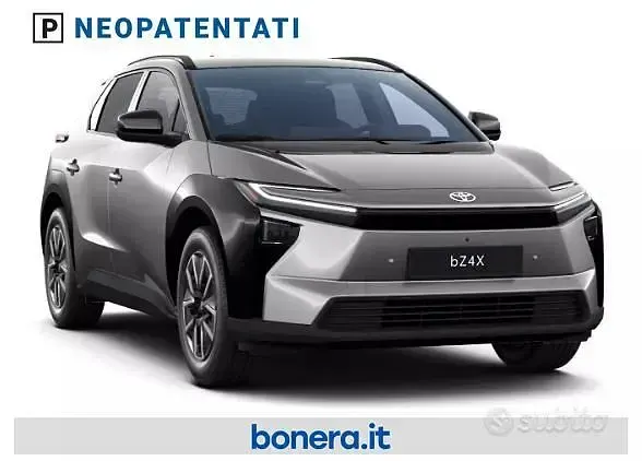 Uusi Toyota bZ4X 164 kW (224 HP) 2026 Harmaa Katumaasturi