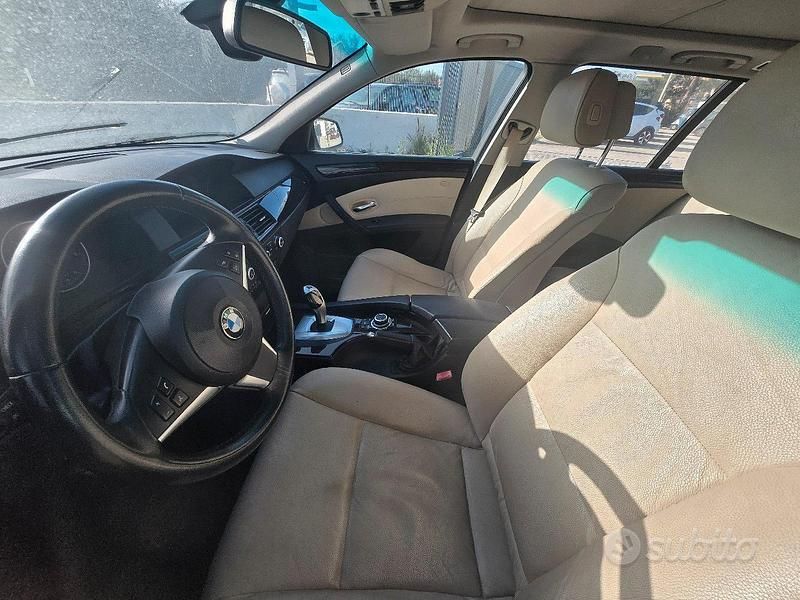 Usata BMW 530 2009 Nero Station wagon