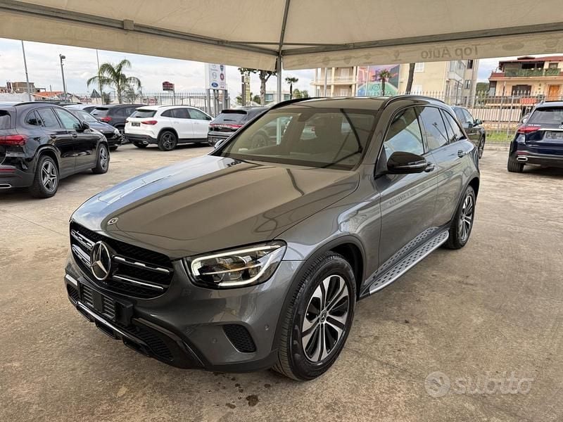 Begagnad Mercedes GLC220 Edition 194 HK (142 kW) 2022 Grå SUV