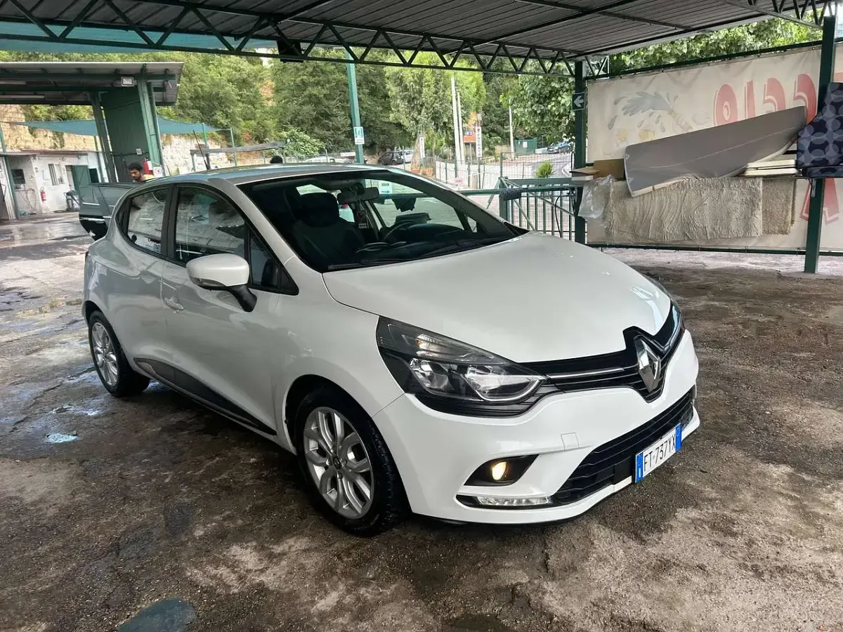 Usata Renault Clio IV Zen 90 CV (66 kW) 2019 Bianco perlato Berlina