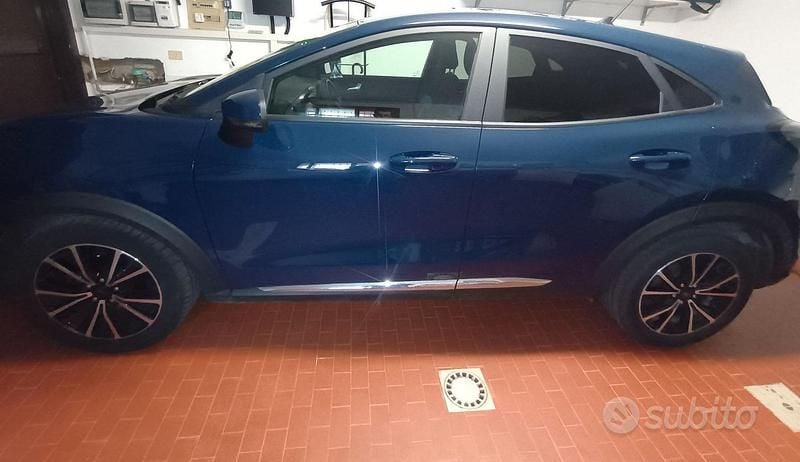 Usata Ford Puma Titanium 120 CV (88 kW) 2022 Blu SUV