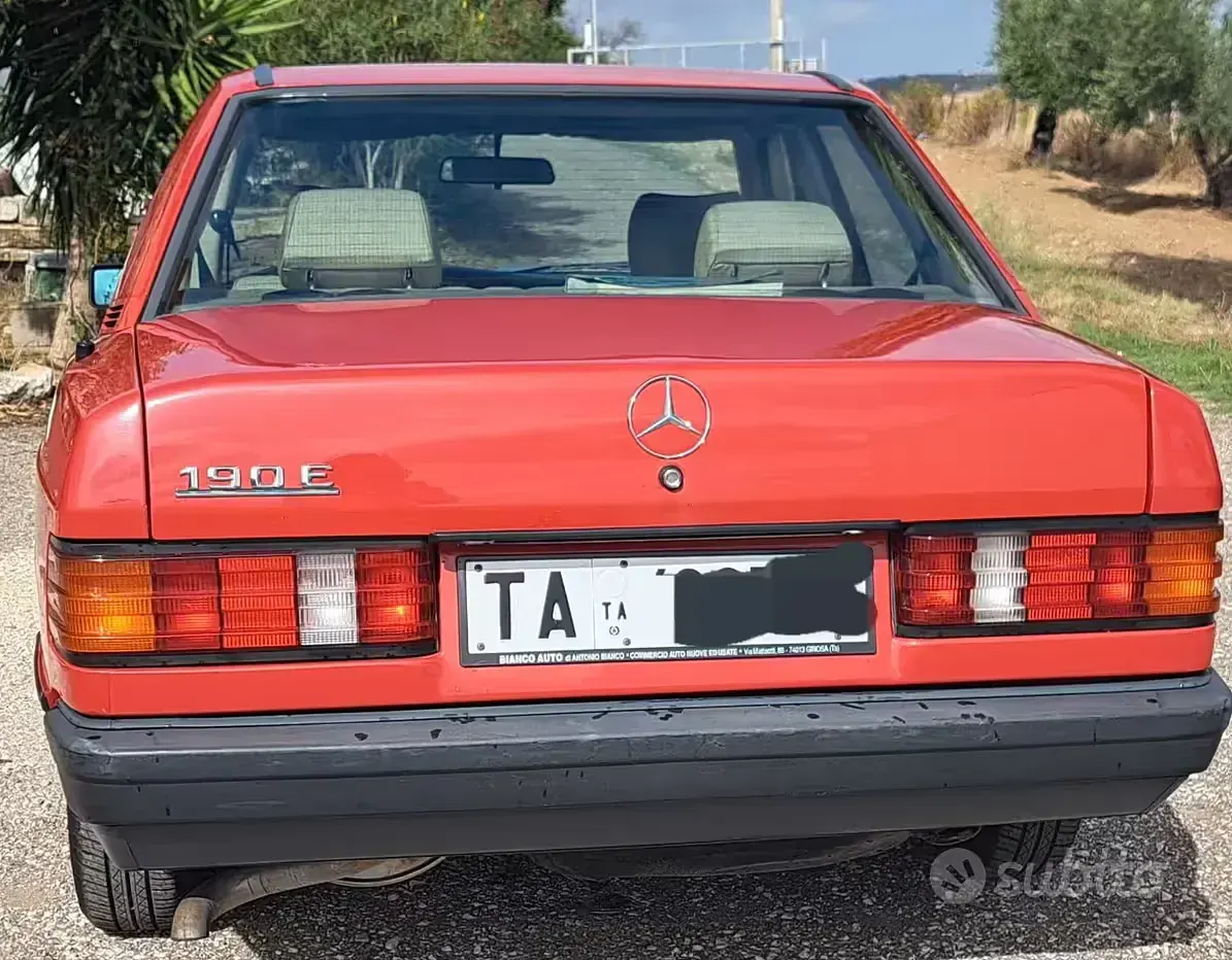 Usata Mercedes 190 118 CV (86 kW) 1991 Rosso Berlina