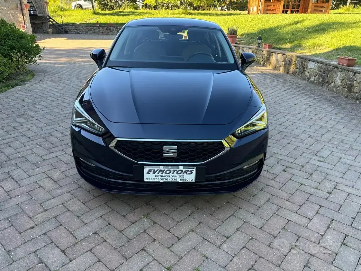 Usata Seat Leon Style 116 CV (85 kW) 2022 Bluazzurro Berlina