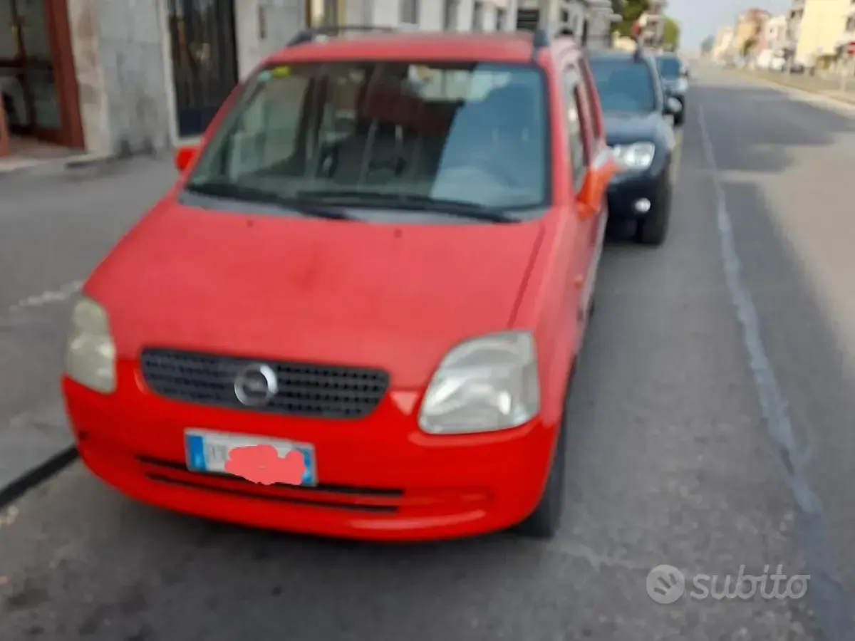 Usata Opel Agila 58 CV (42 kW) 2004 Rosso Monovolume