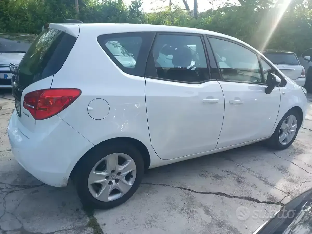 Usata Opel Meriva 120 CV (88 kW) 2017 Bianco Monovolume