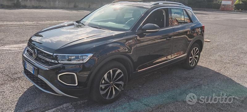 Usata VW T-Roc Style 150 CV (110 kW) 2022 Nero SUV