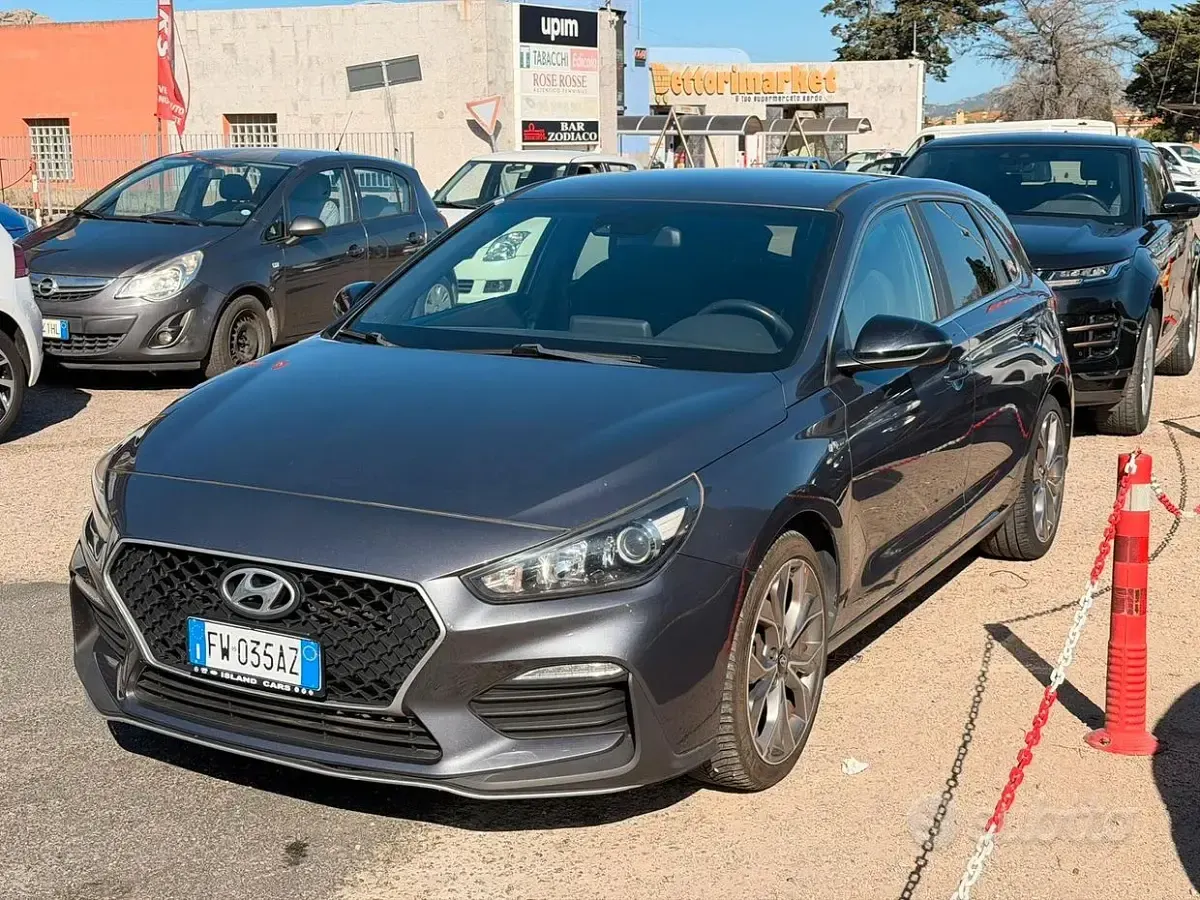 Usata Hyundai i30 N Line 136 CV (100 kW) 2019 Grigio Berlina