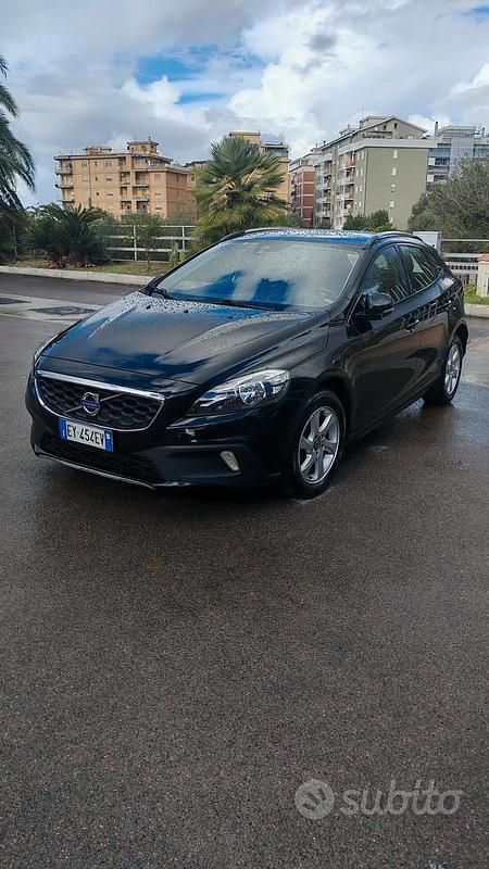 Usata Volvo V40 2014 Nero
