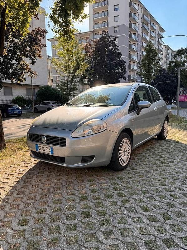 Usata Fiat Grande Punto 2006 Utilitaria
