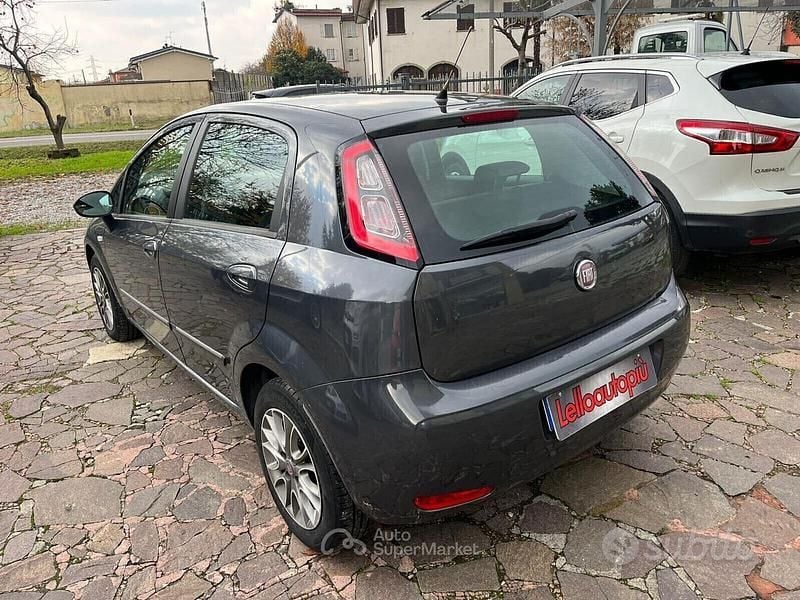 Usata Fiat Punto Evo 75 CV (55 kW) 2012 Grigio Utilitaria