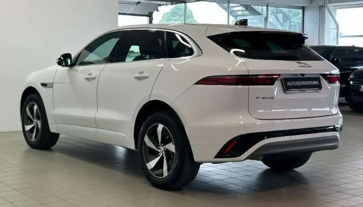 Usata Jaguar F-Pace R 204 CV (150 kW) 2023 Bianco SUV
