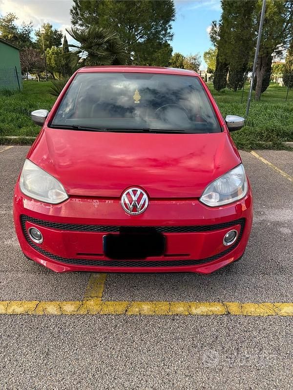 Usata VW up! high up! 2015 Rosso Utilitaria