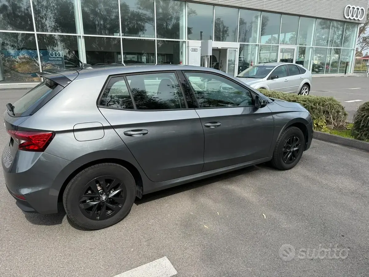 Usata Skoda Fabia 95 CV (69 kW) 2025 Grigio Utilitaria