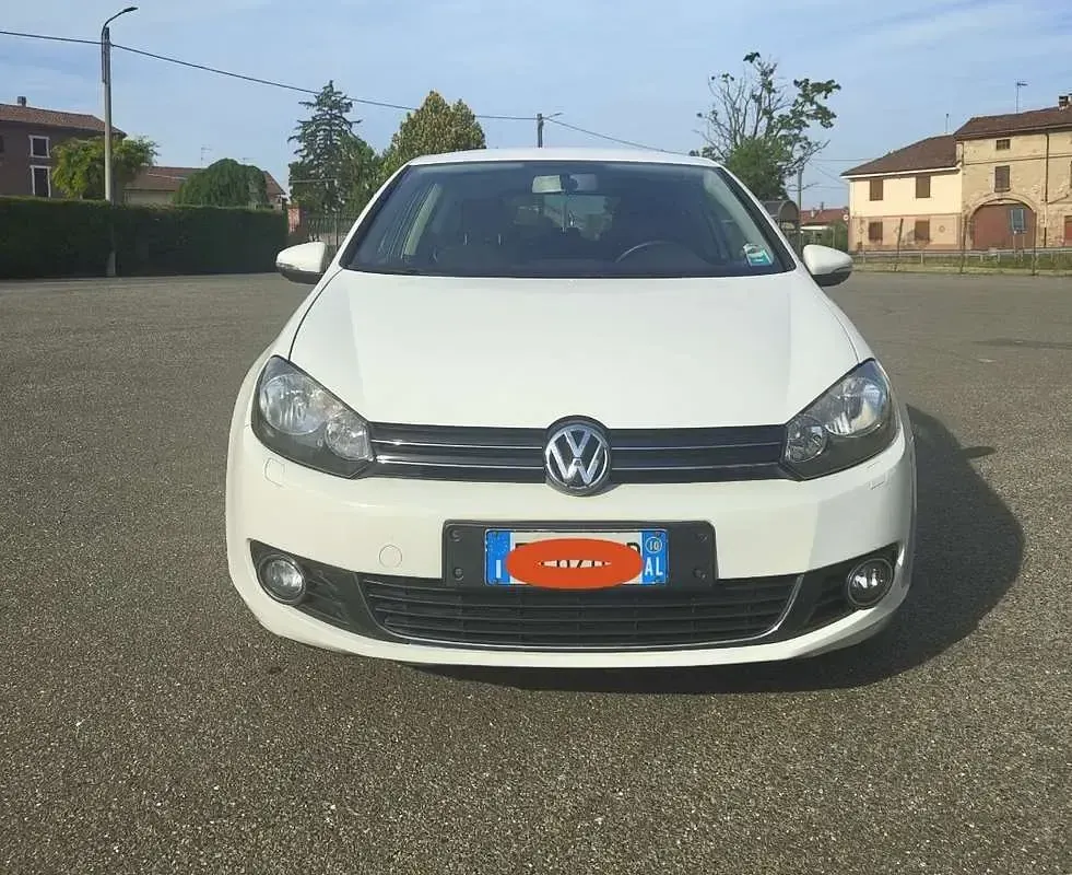 Usata VW Golf VI 105 CV (77 kW) 2010 Utilitaria