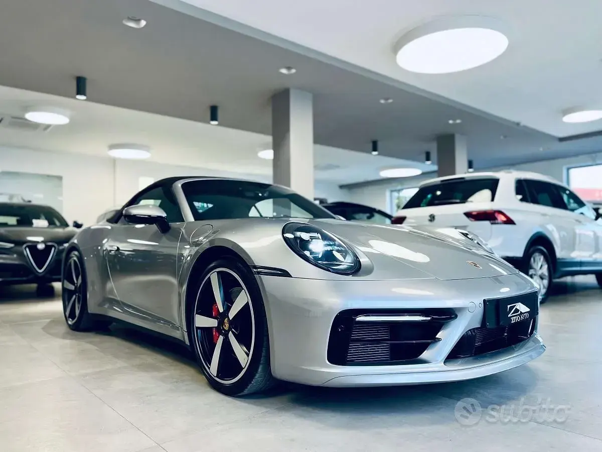 Usata Porsche 992 Sport 449 CV (330 kW) 2020 Cabrio